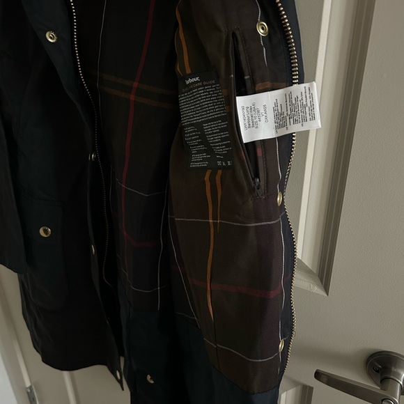 NEW! BARBOUR size 6 US Beadnell Long Wax Jacket Navy Blue Classic Tartan Gold - Picture 6 of 11